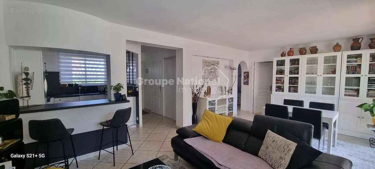 Appartement à SIX-FOURS-LES-PLAGES