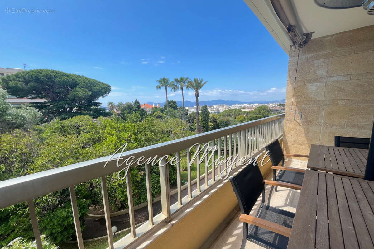 Appartement à CANNES