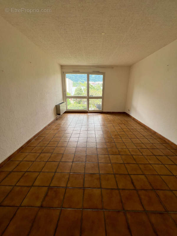 Appartement à ECHIROLLES