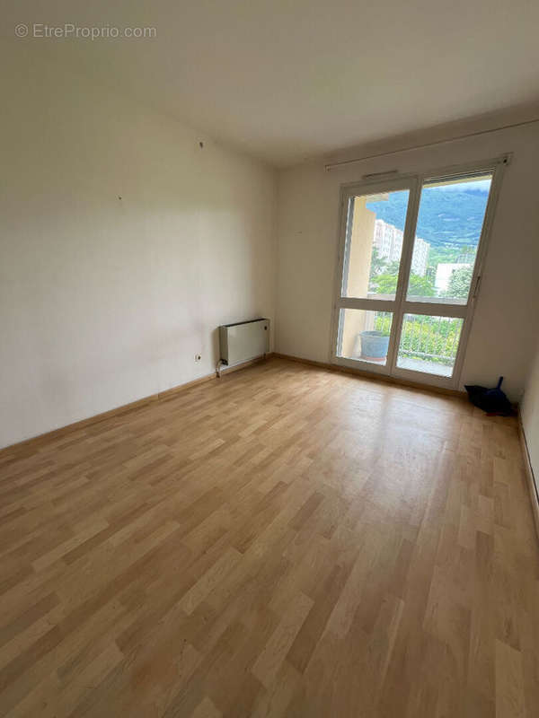 Appartement à ECHIROLLES