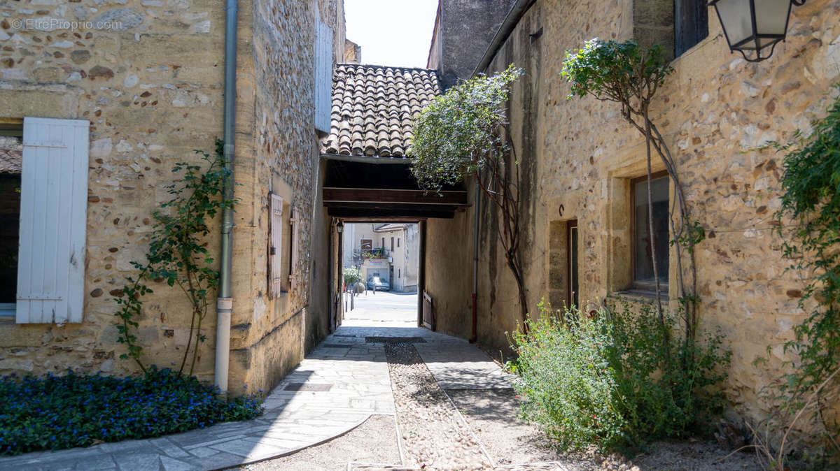 Maison à SAINT-GENIES-DE-COMOLAS