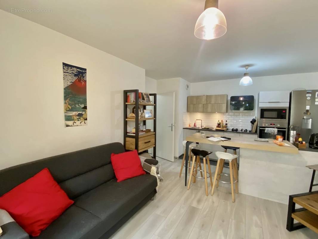 Appartement à AUBERVILLIERS