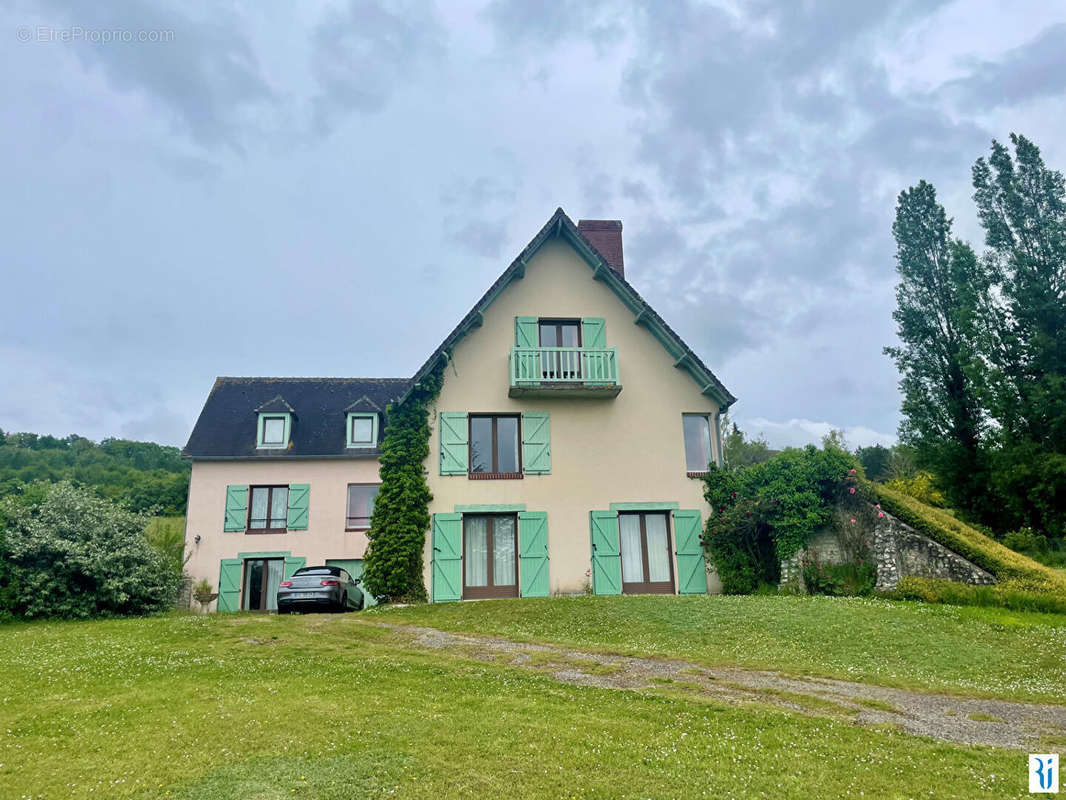 Maison à SAINT-MARTIN-DE-BOSCHERVILLE