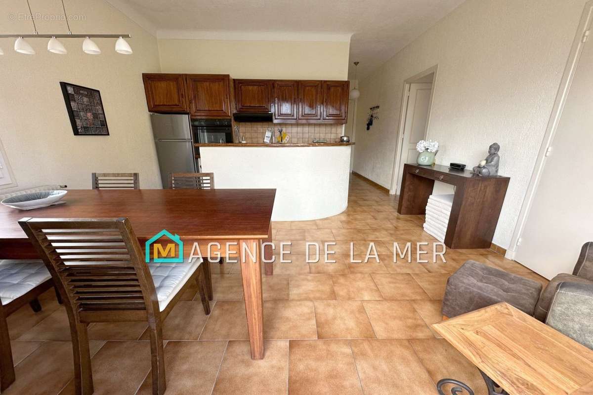 Appartement à MANDELIEU-LA-NAPOULE