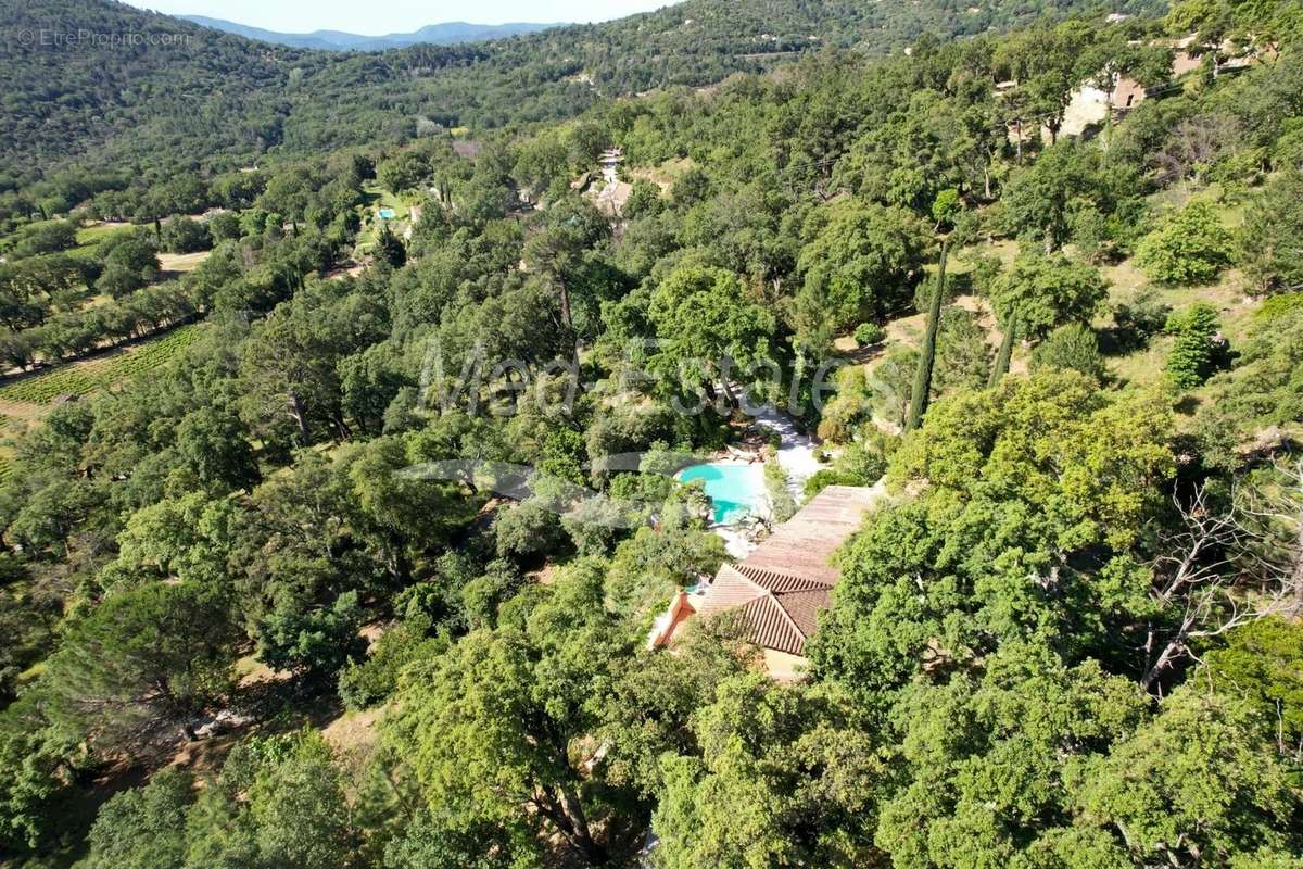 Maison à LA GARDE-FREINET