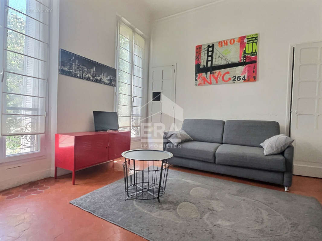 Appartement à MARSEILLE-6E