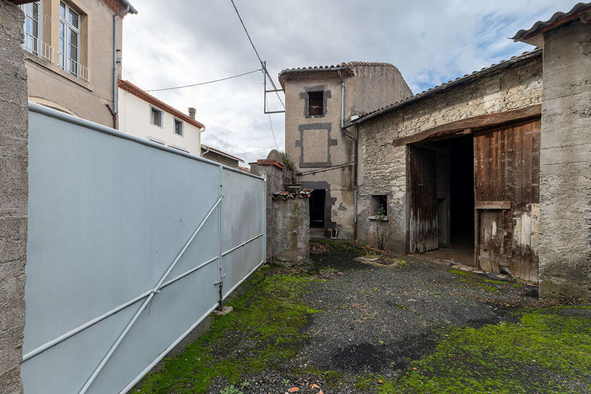 Maison à PONT-DU-CHATEAU