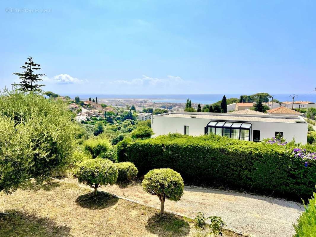 Maison à CAGNES-SUR-MER