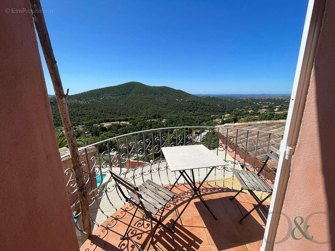 Maison à LA LONDE-LES-MAURES