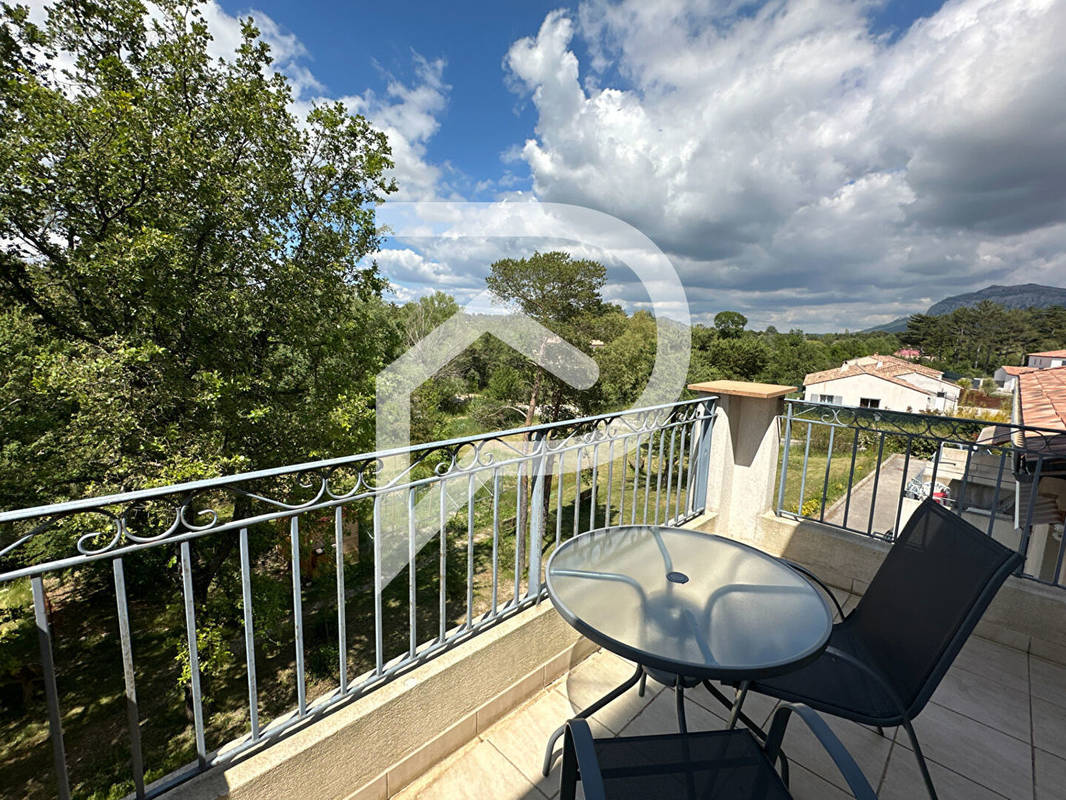 Appartement à PLAN-D&#039;AUPS-SAINTE-BAUME