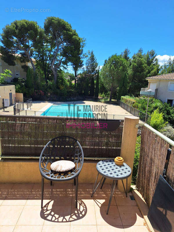 Appartement à VILLENEUVE-LES-AVIGNON