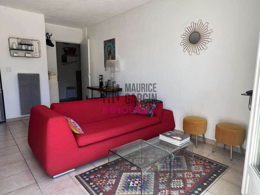 Appartement à VILLENEUVE-LES-AVIGNON