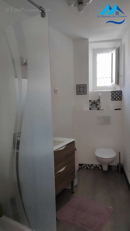 Appartement à MARSEILLE-1E