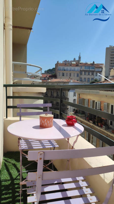 Appartement à MARSEILLE-1E