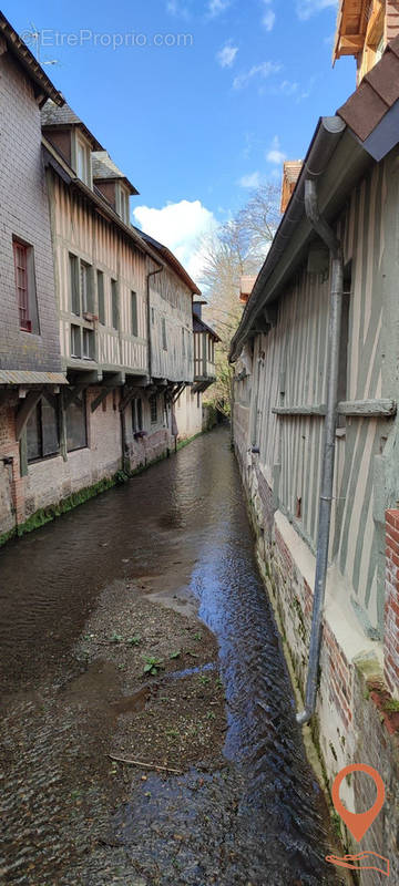 photo non contractuelle - Commerce à PONT-L&#039;EVEQUE