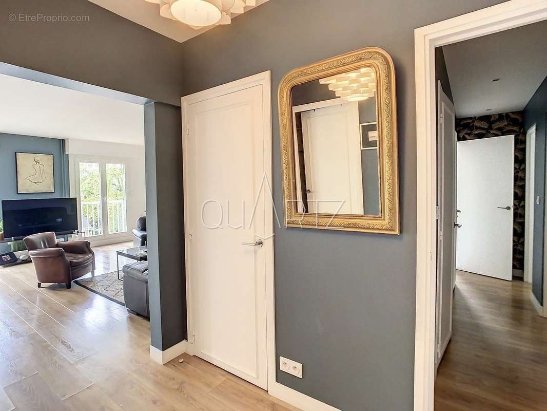 Appartement à VERSAILLES