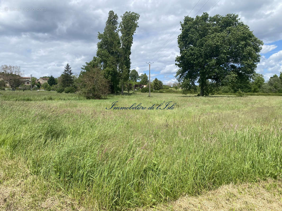 Terrain à DOUZILLAC