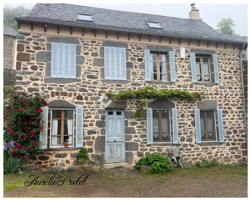 Maison à LAURIE