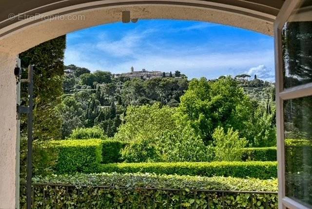 Maison à MOUGINS