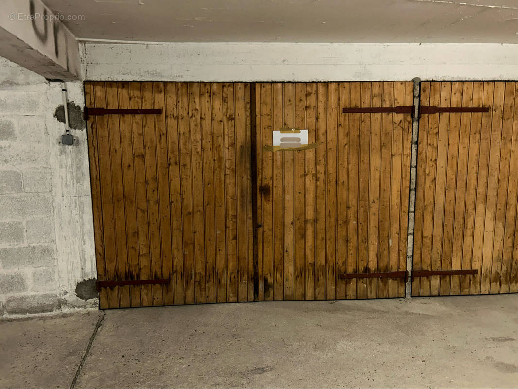 Parking à NOGENT-SUR-MARNE