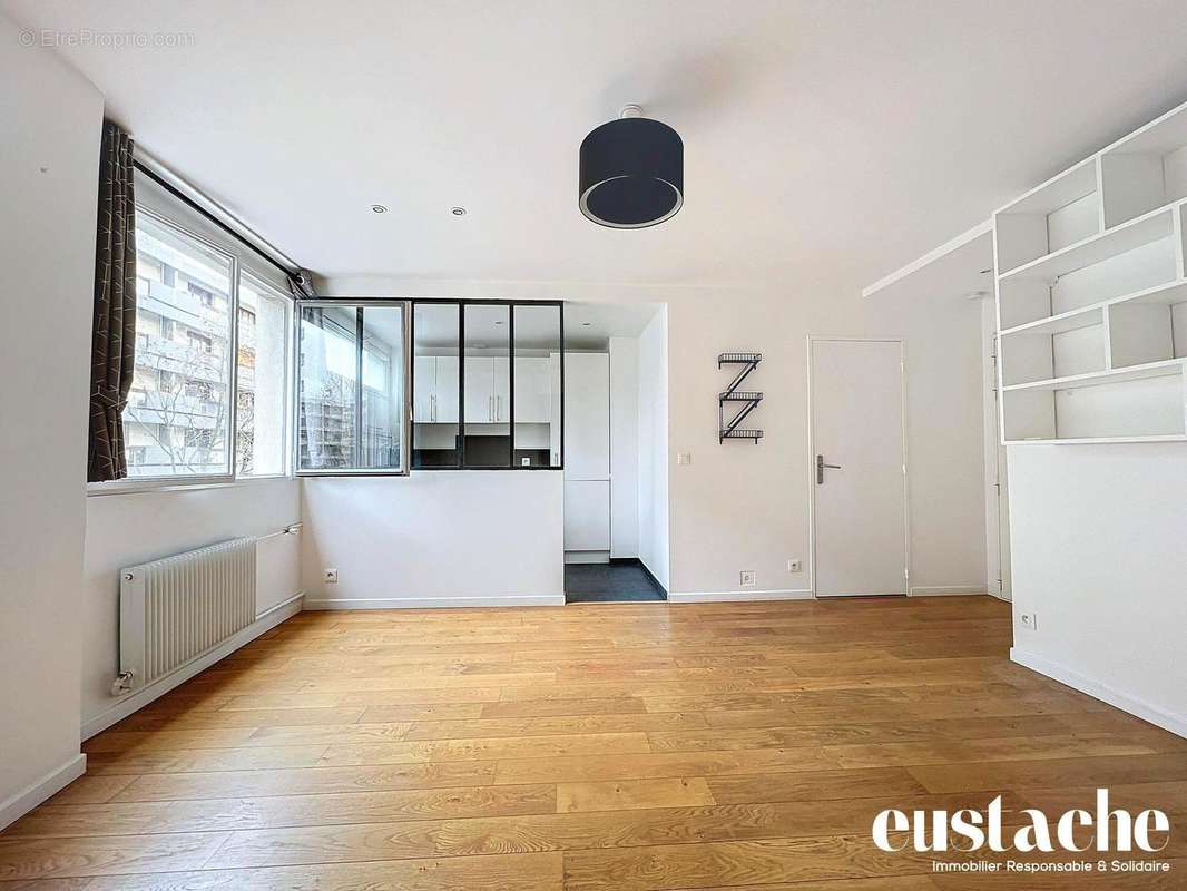 Appartement à PARIS-19E