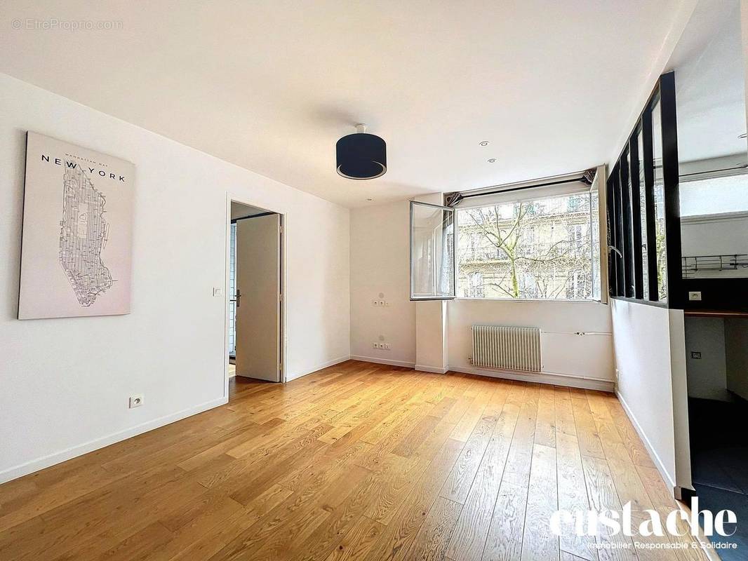 Appartement à PARIS-19E