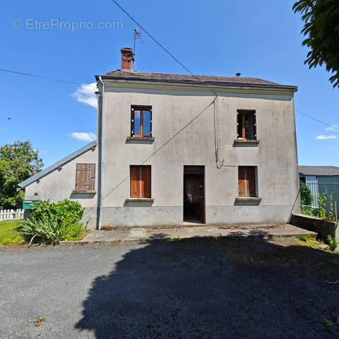 Maison à DUN-LE-PALESTEL