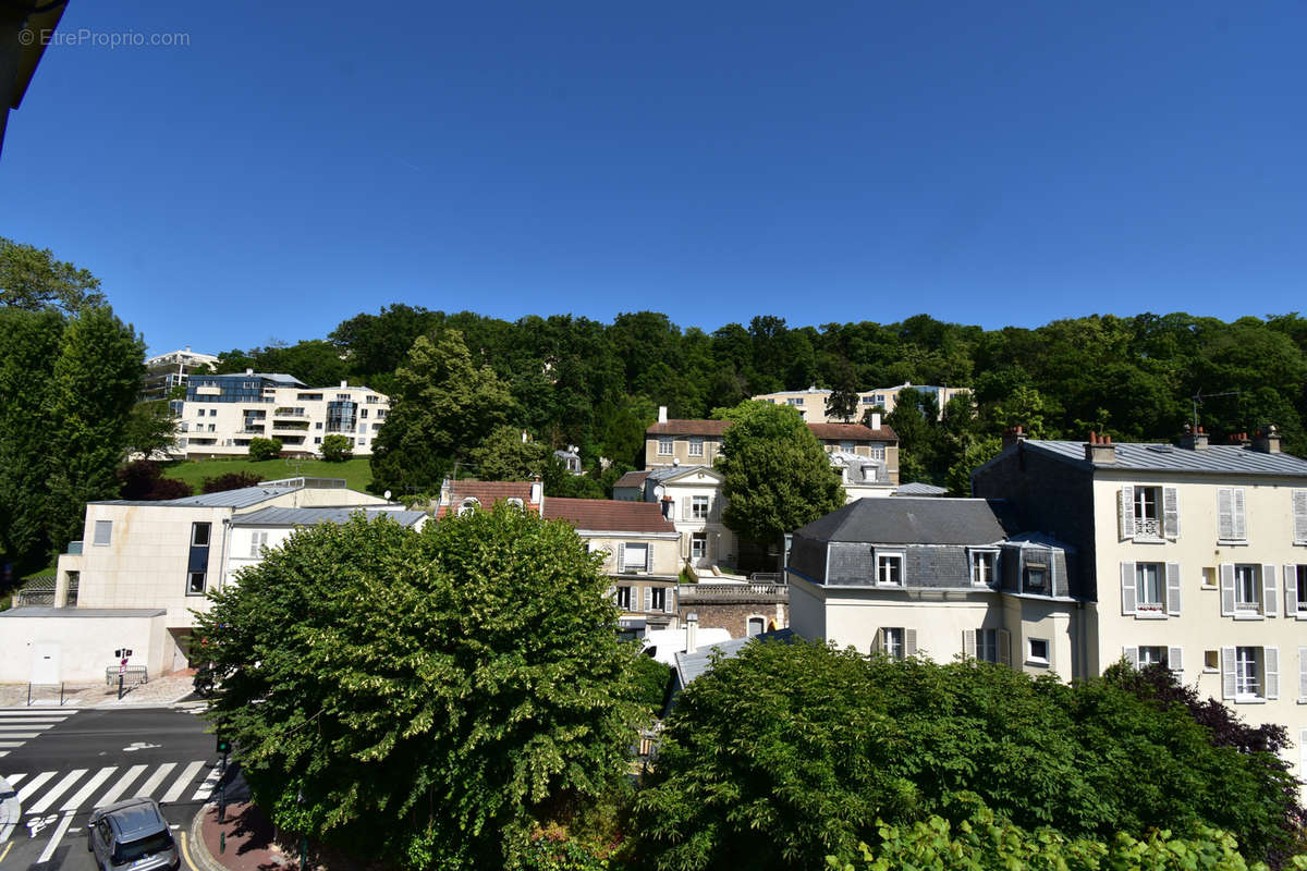 Appartement à VILLE-D&#039;AVRAY