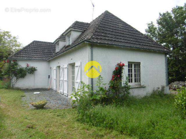 Maison à POULIGNY-SAINT-PIERRE