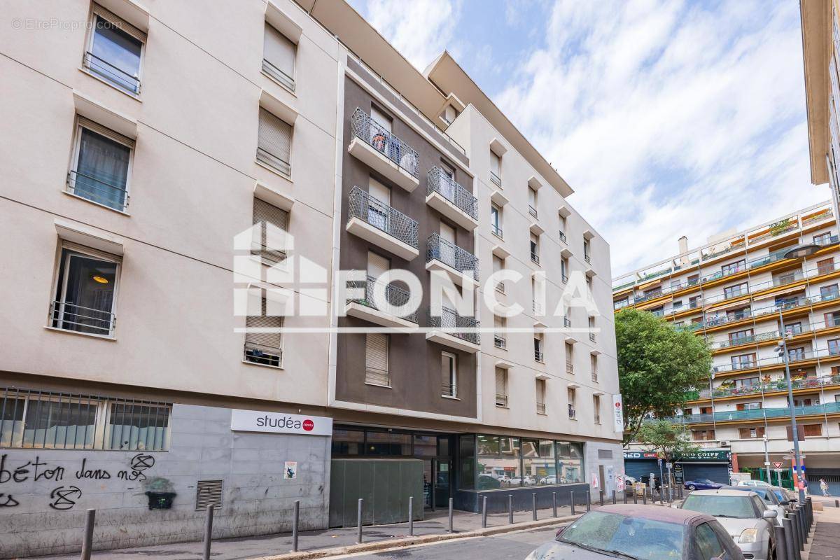 Appartement à MARSEILLE-3E