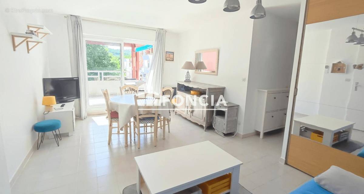 Appartement à LE LAVANDOU