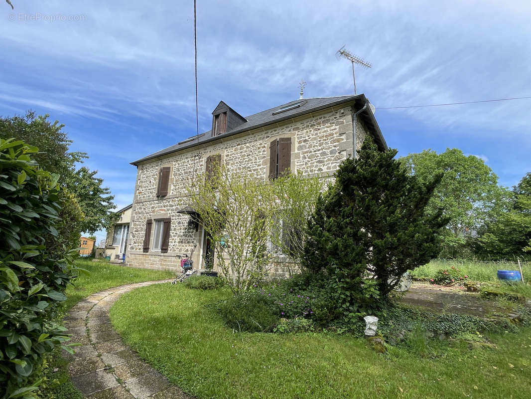 Maison à SAINT-MAIGNER