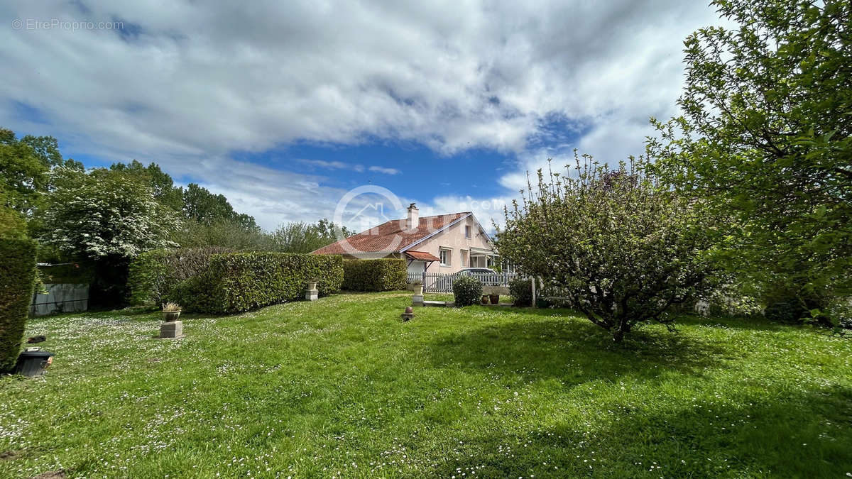 Maison à LEZOUX