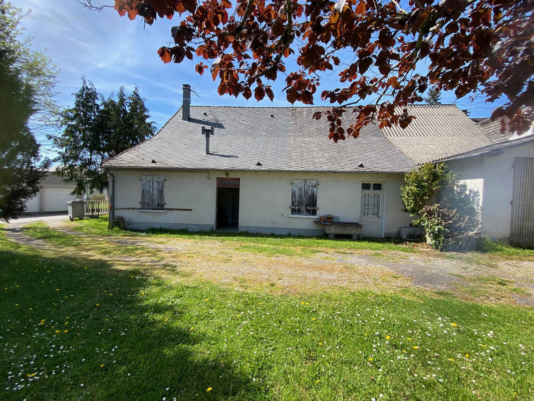 Maison à MEUZAC