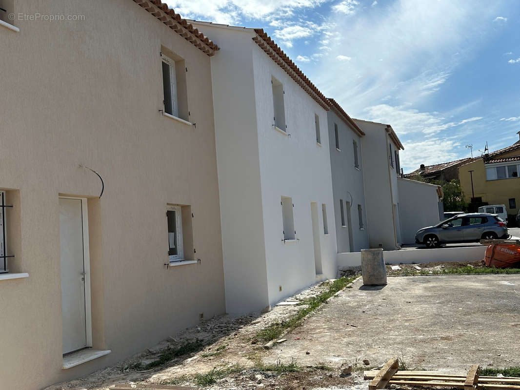 Maison à CARNOULES