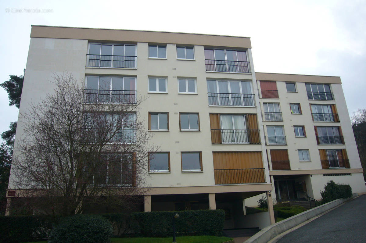 Appartement à VILLEBON-SUR-YVETTE