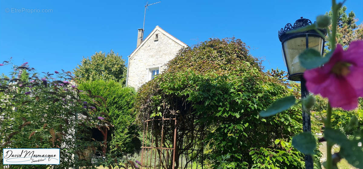 Maison à BRIGNANCOURT