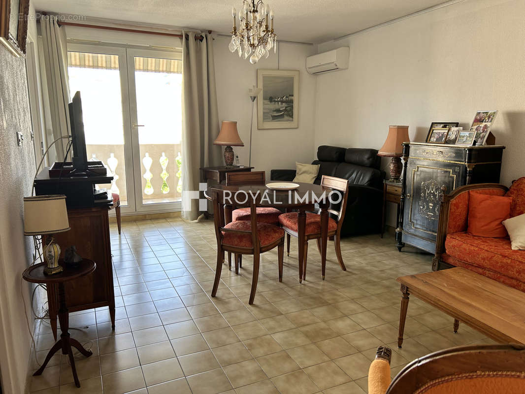 Appartement à HYERES