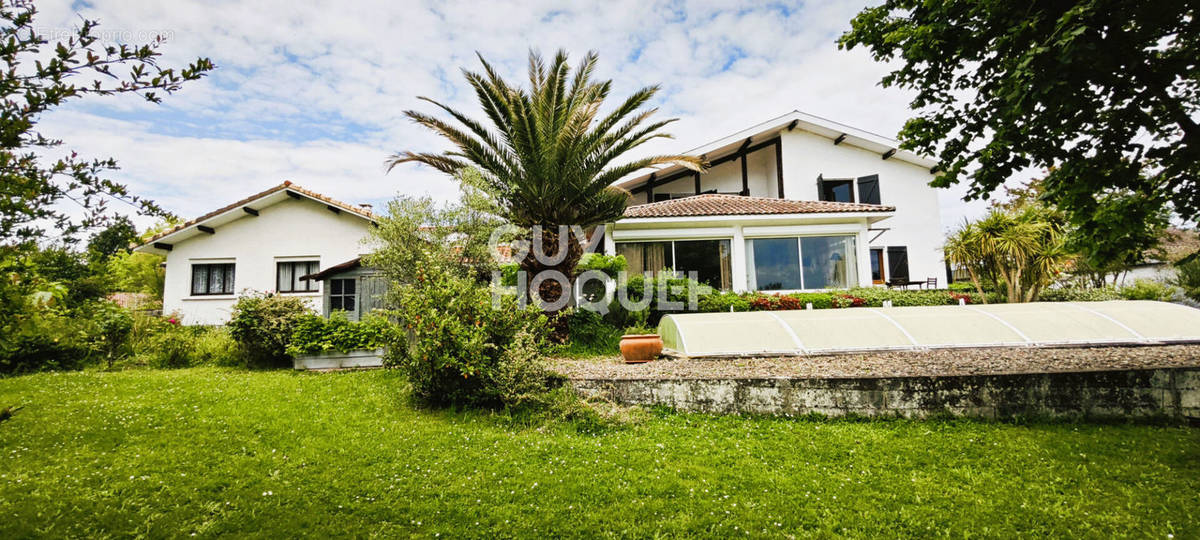 Maison à AIRE-SUR-L&#039;ADOUR