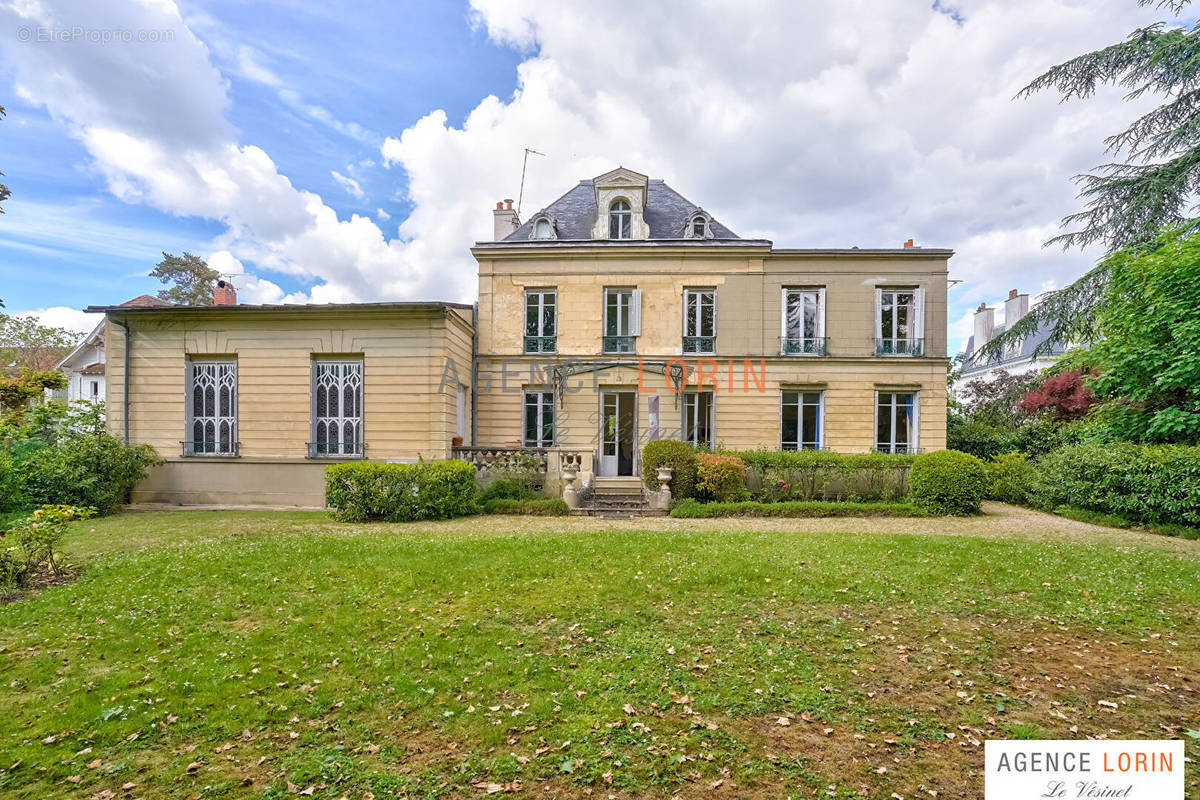 Maison à LE VESINET