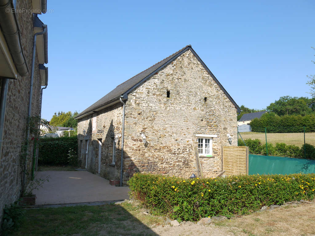 Maison à SAINT-MARS-DU-DESERT