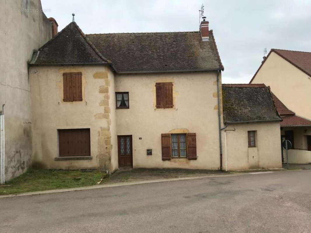 Photo 2 - Maison à LA CLAYETTE