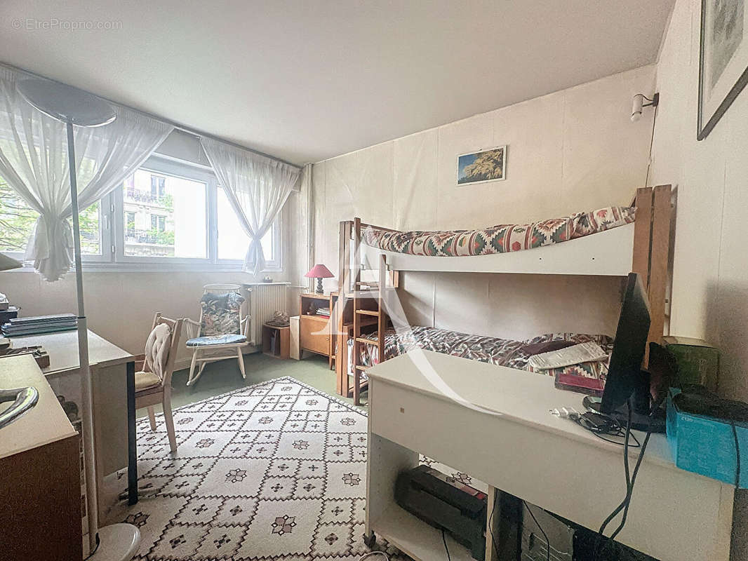 Appartement à PARIS-19E