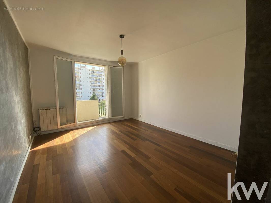 Appartement à MARSEILLE-10E