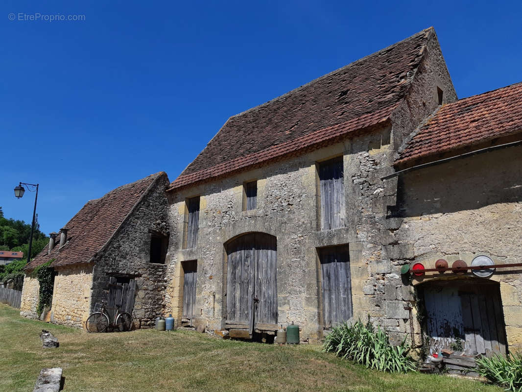 Grange et fournil - Maison à LE BUGUE