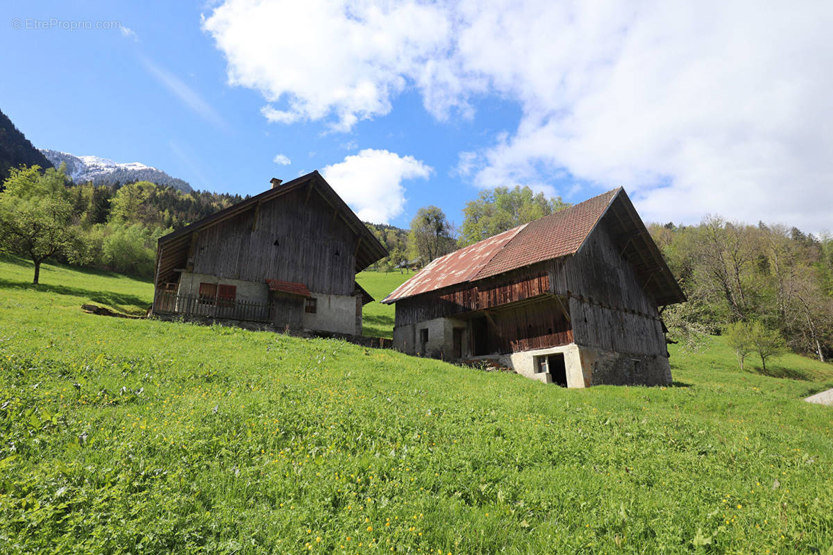 Maison à QUEIGE