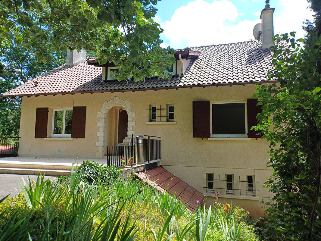 Maison à ASPRIERES