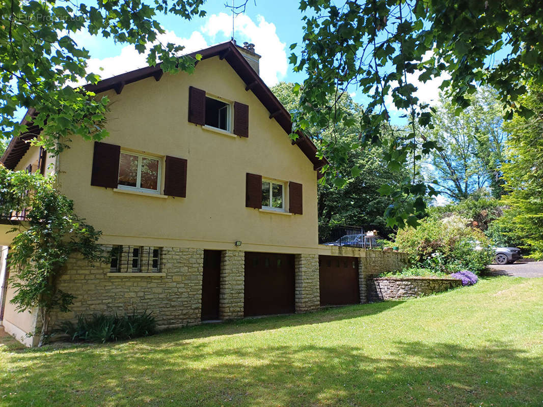 Maison à ASPRIERES