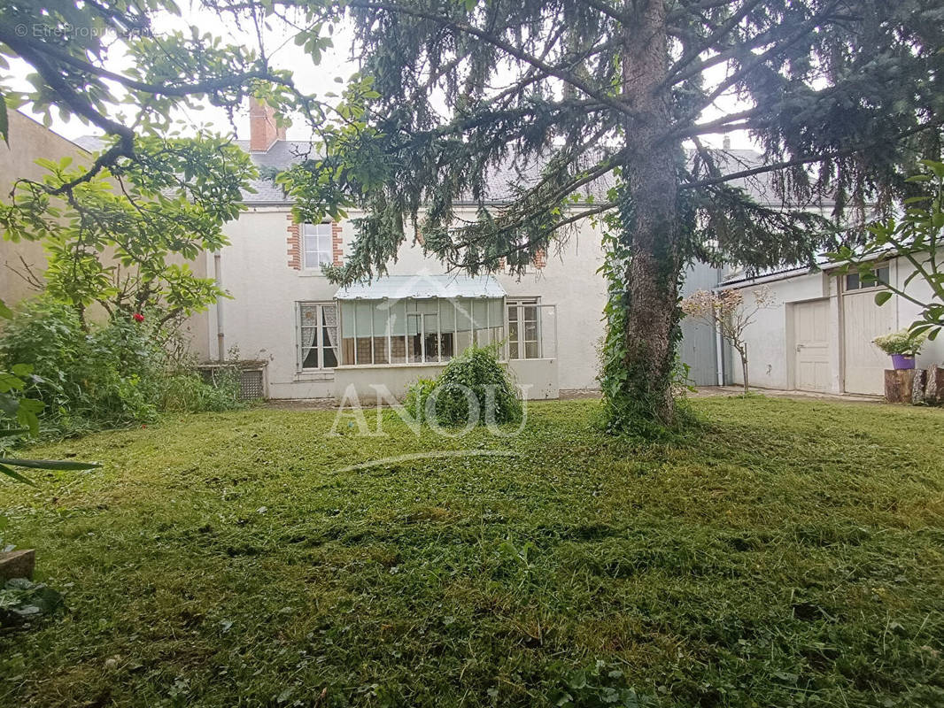 Maison à OUZOUER-LE-MARCHE