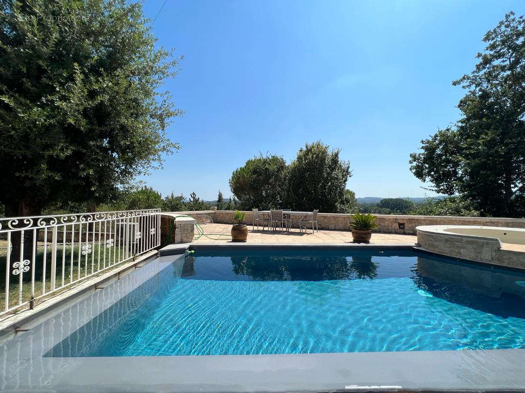 Maison à SAINT-MARTIN-D&#039;ARDECHE